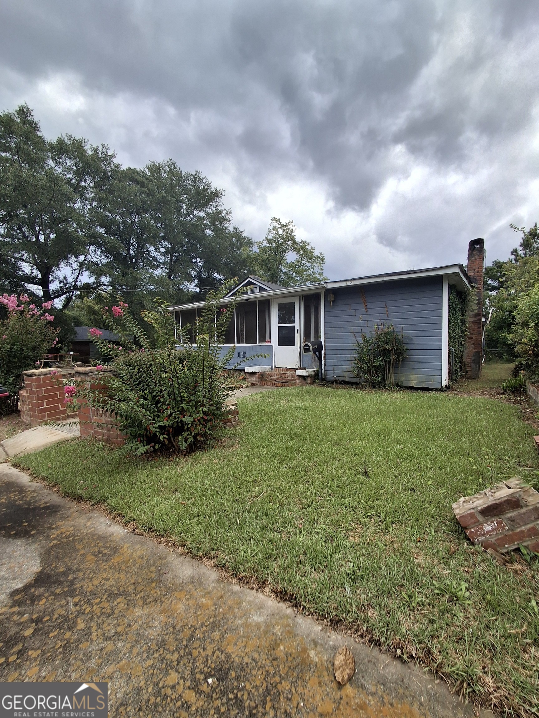 1151 Boone ST