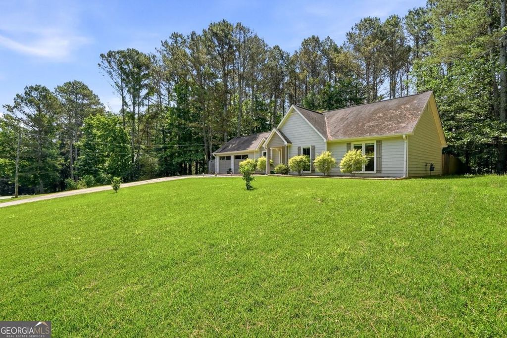 Photo of 5985 Bridle Drive, Cumming, GA 30028 (MLS # 10775878)