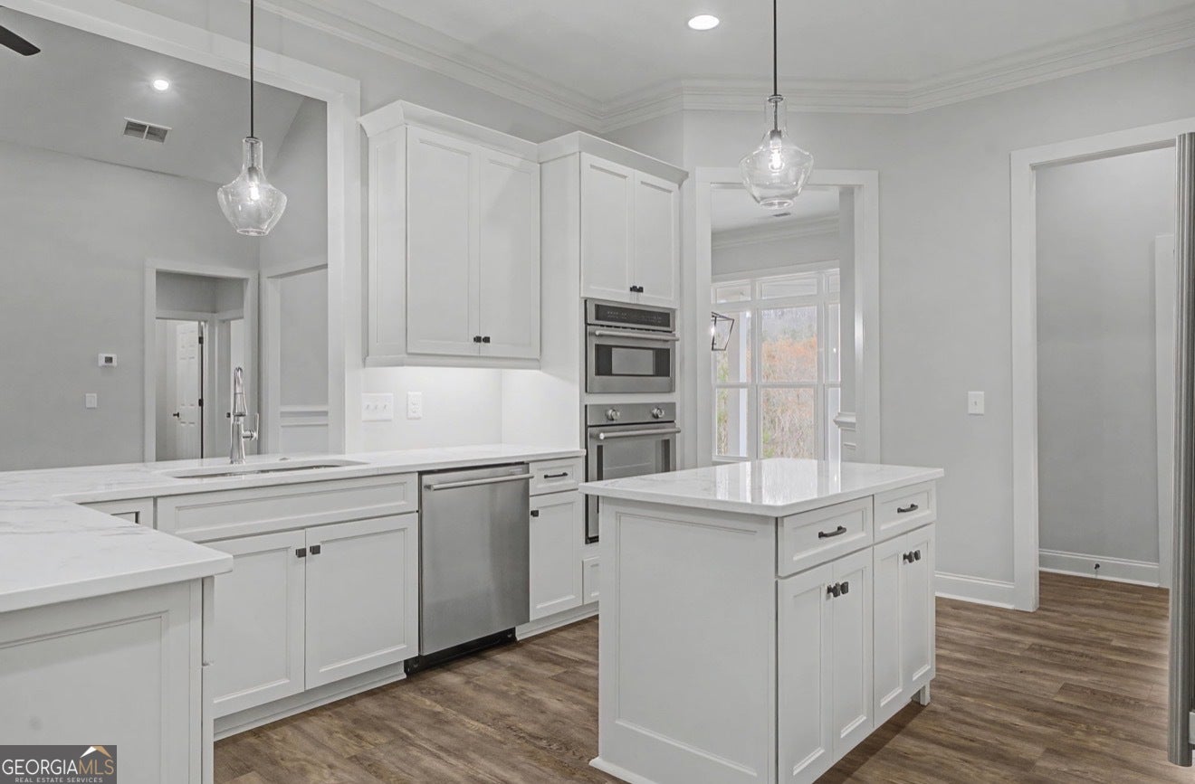 14 Jewell DR SE