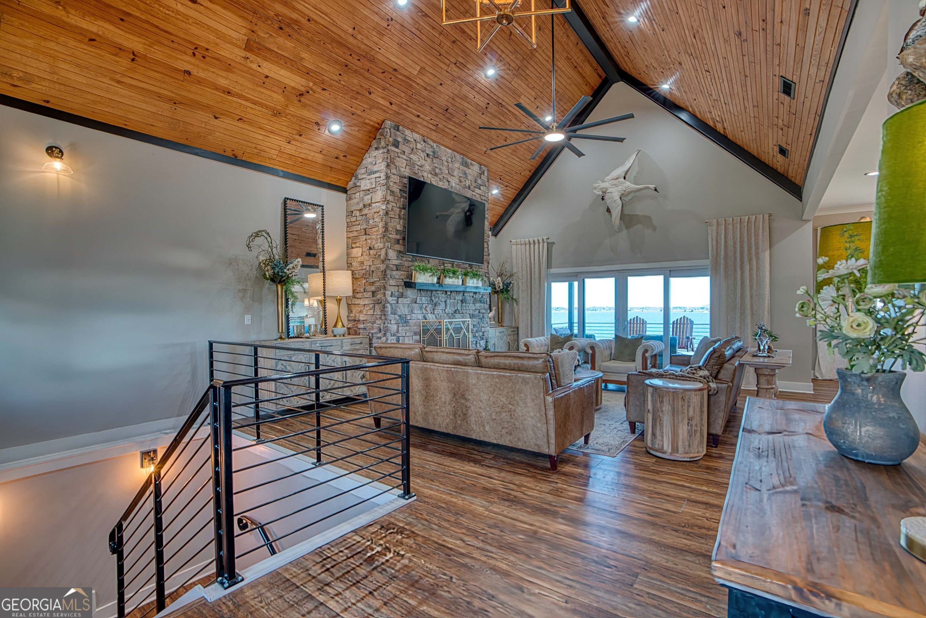 204 County Road 469
