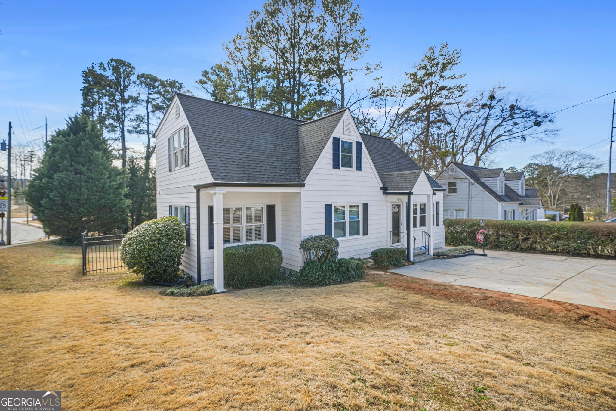 1831 Dresden DR