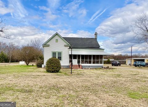 205 White RD Byron GA 31008