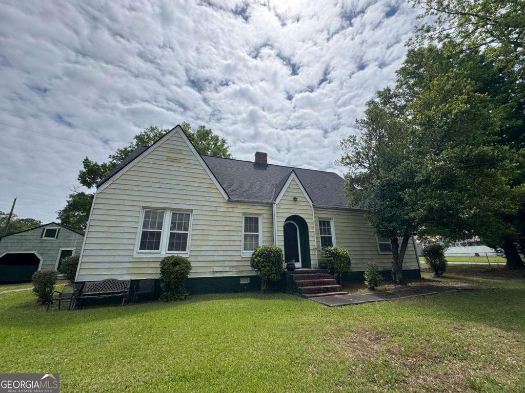 Photo of 718 N Hill Street, Griffin, GA 30223 (MLS # 10771044)