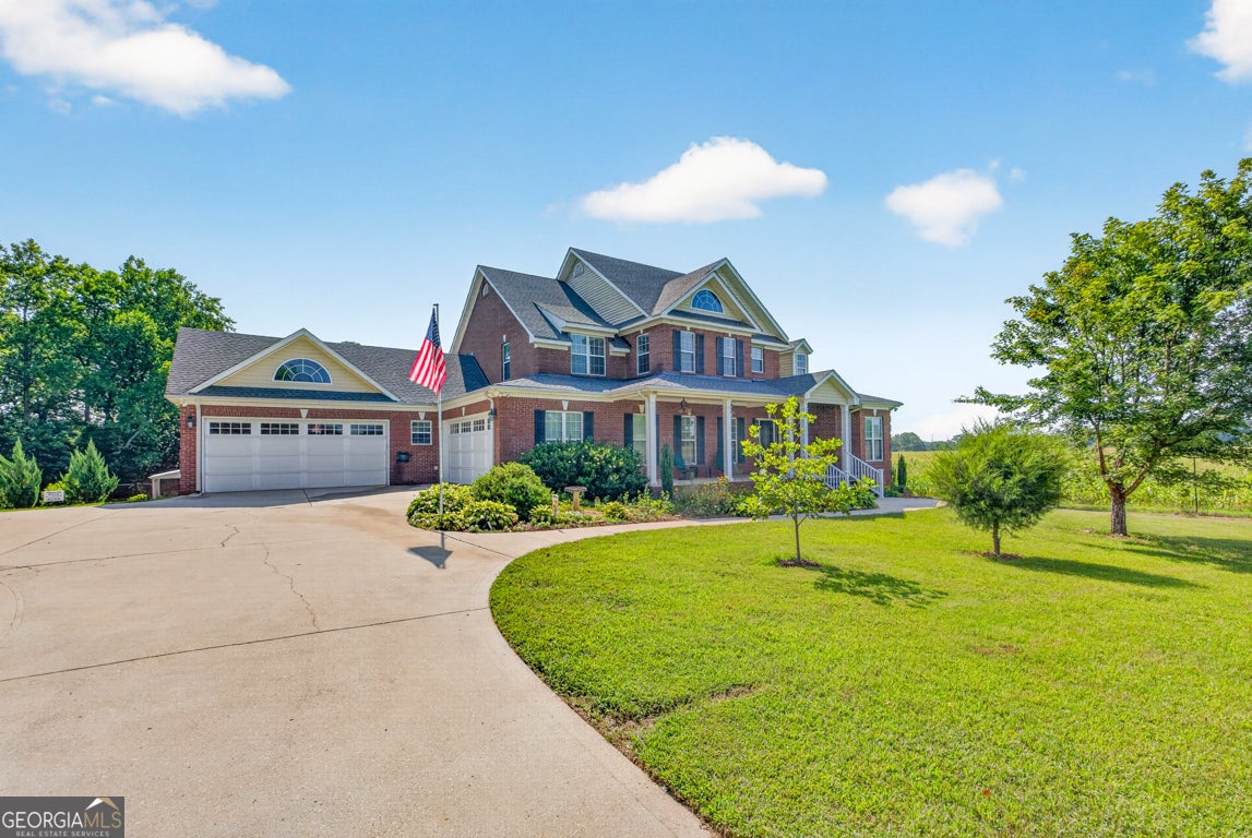 1200 Woodlawn RD