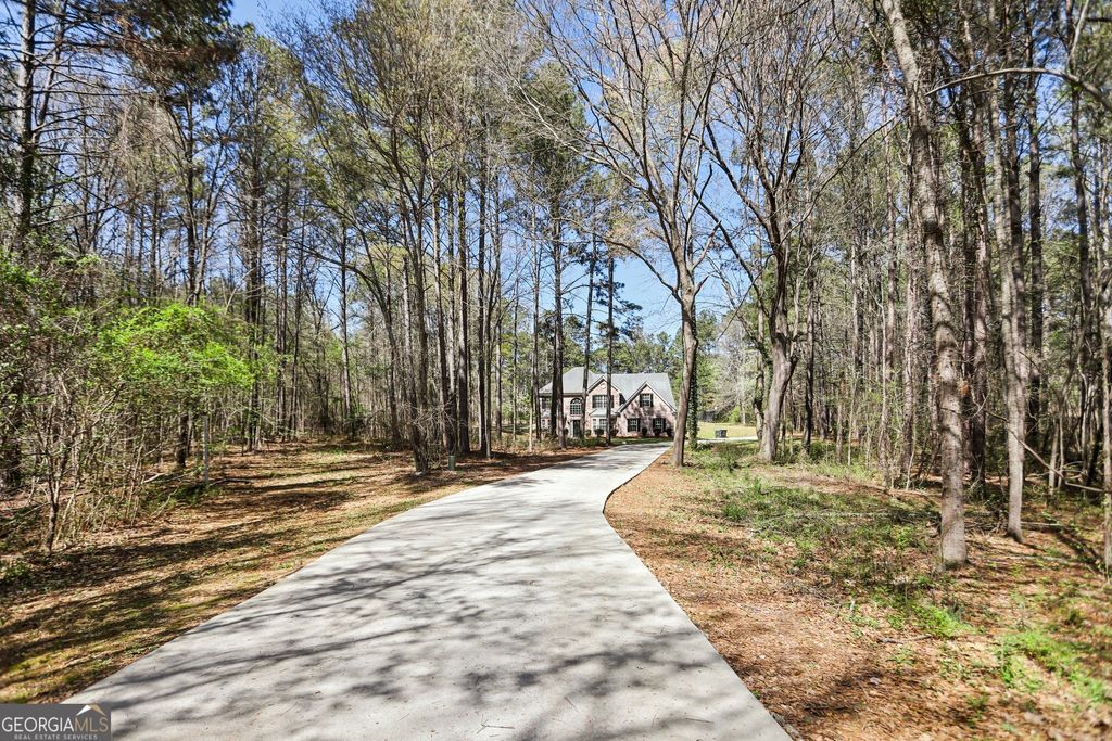 Photo of 136 Hanes Creek Drive, Stockbridge, GA 30281 (MLS # 10719866)