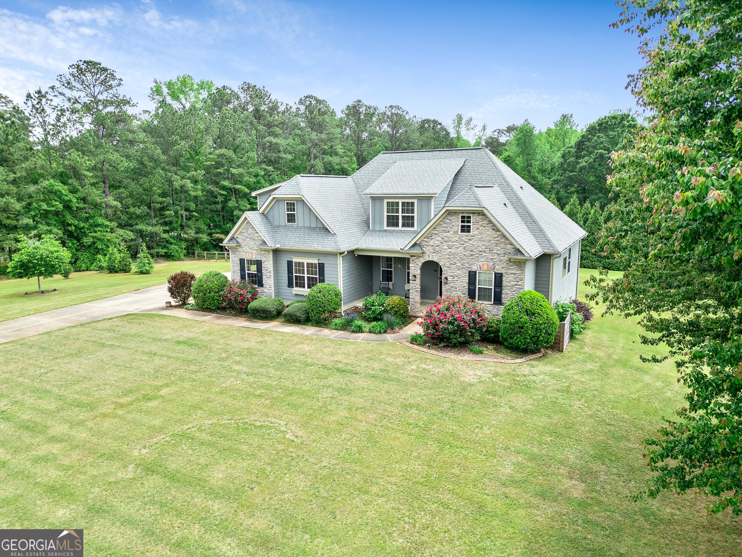 14 Hunters Overlook DR