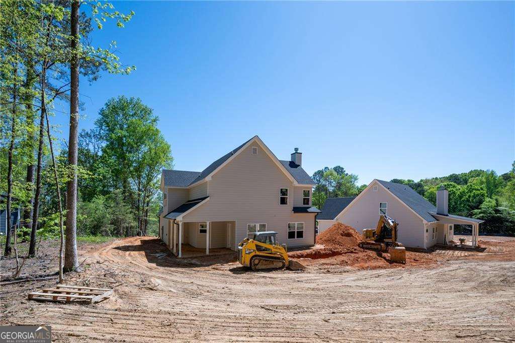 109 Harrison LN NE