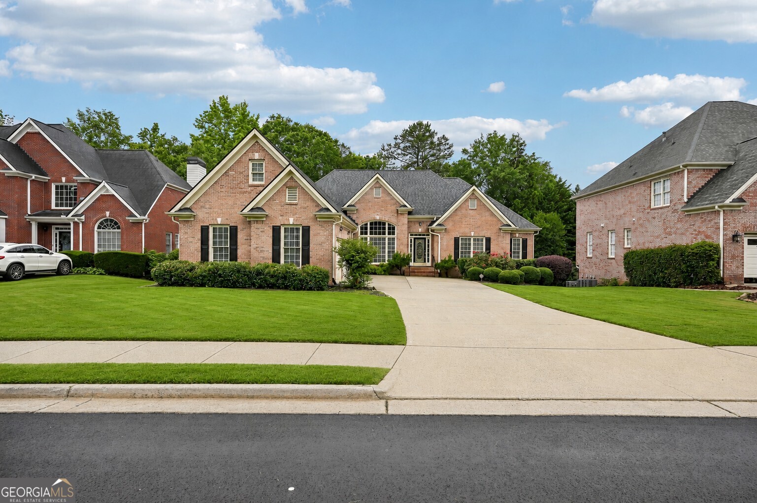 3923 Springtree LN