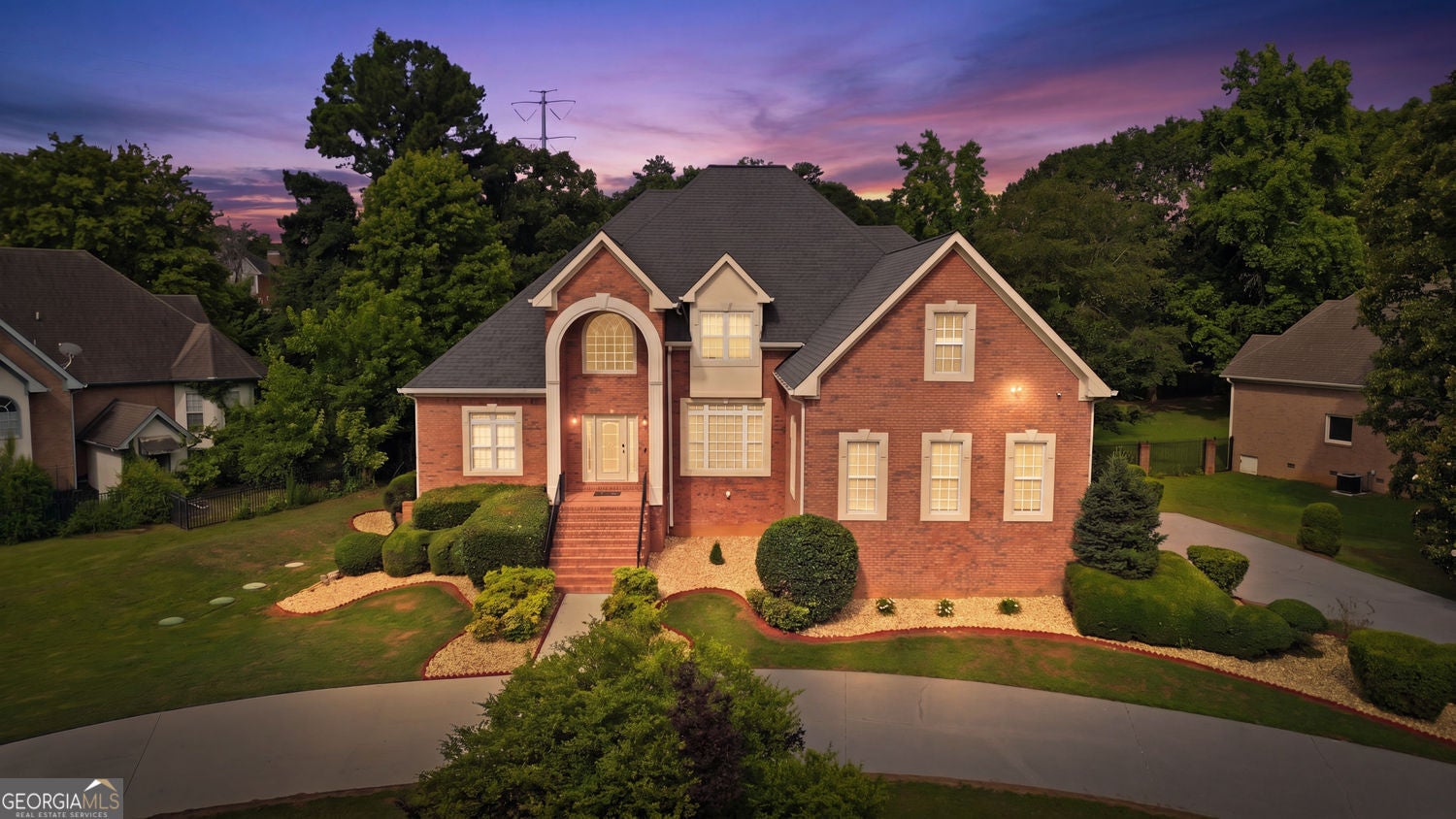 8079 Classic DR
