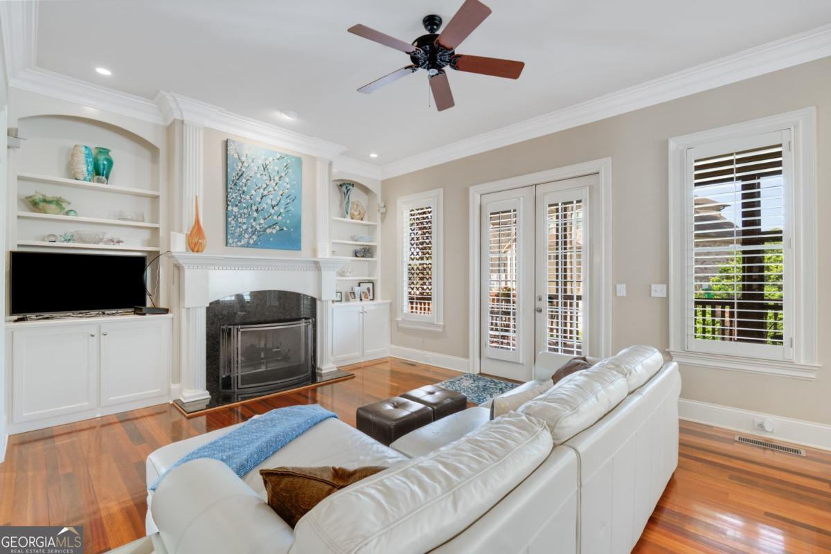 1844 Buckhead Valley LN NE