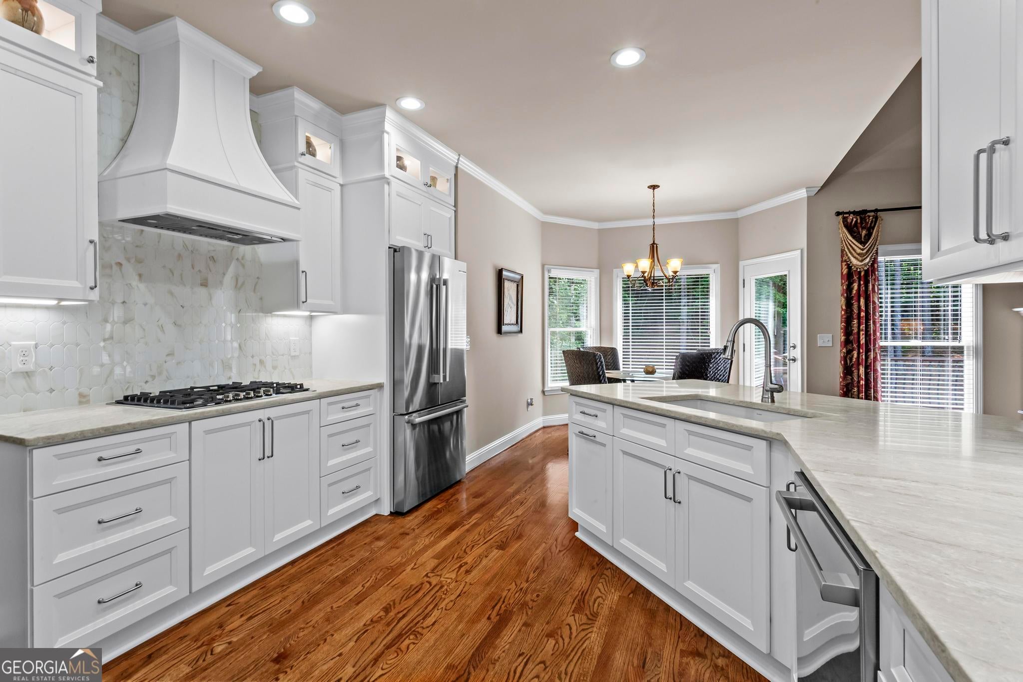 120 Creek Bank DR