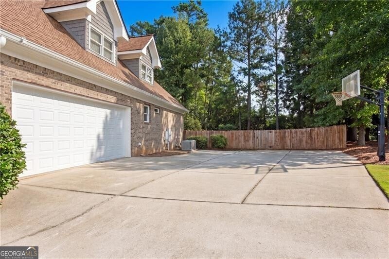 Photo of 2414 Glenmore Lane, Snellville, GA 30078 (MLS # 10826190)