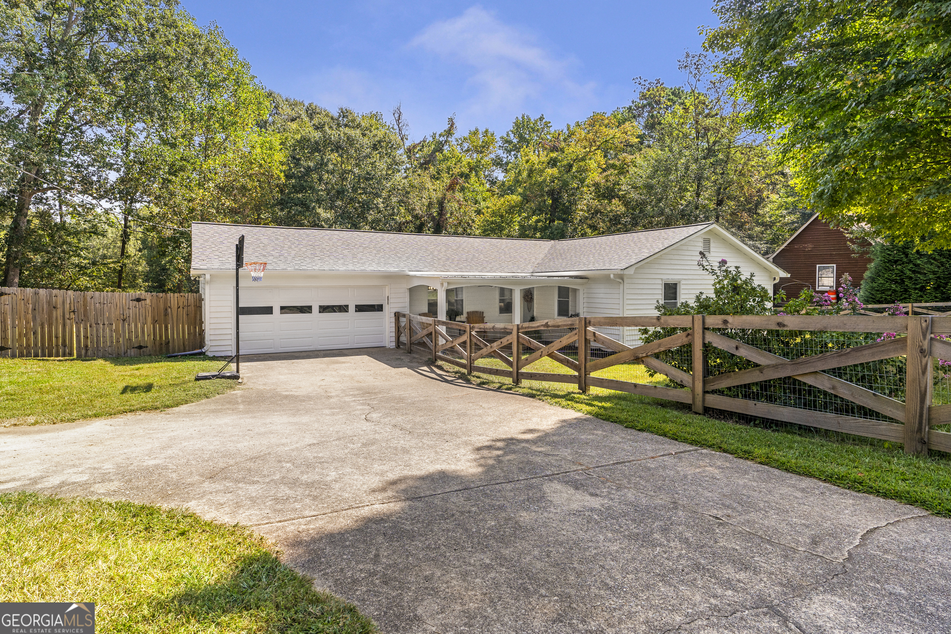 2640 Lanier Beach South RD