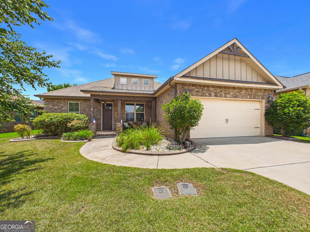 Photo of 119 Barnyard Way, Perry, GA 31069 (MLS # 10803965)