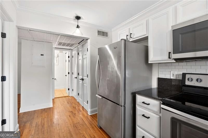 798 Saint Charles AVE NE 10