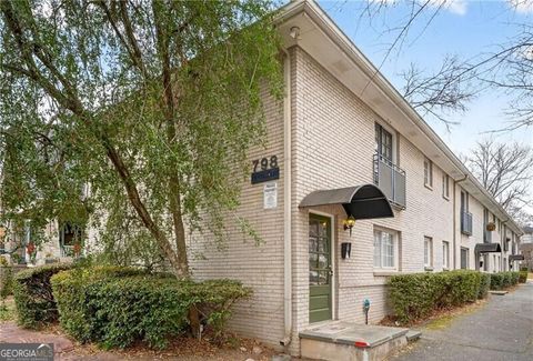 Photo of 798 Saint Charles Avenue NE #10, Atlanta, GA 30306 (MLS # 10670138)