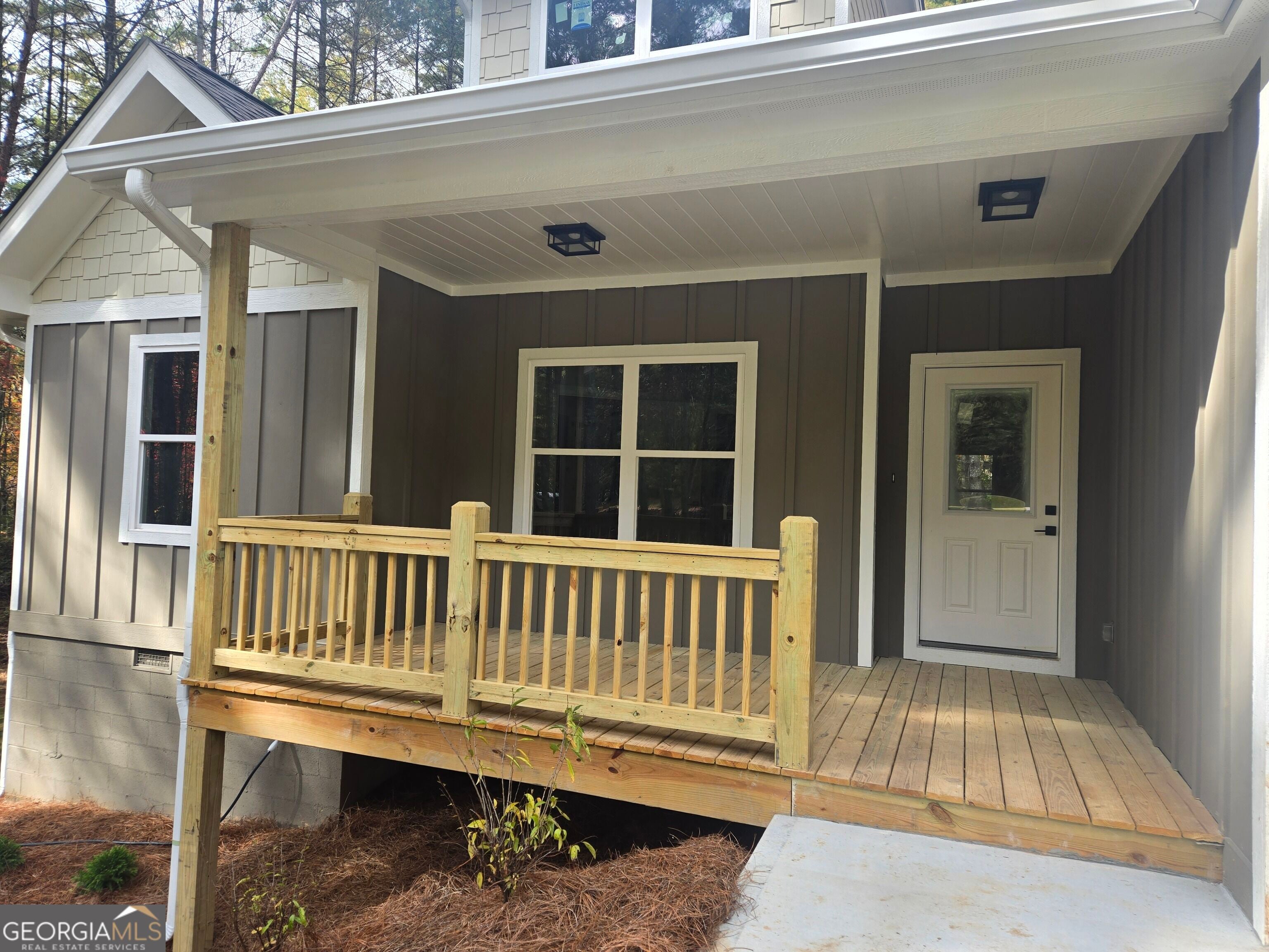 194 Creek Hollow LN
