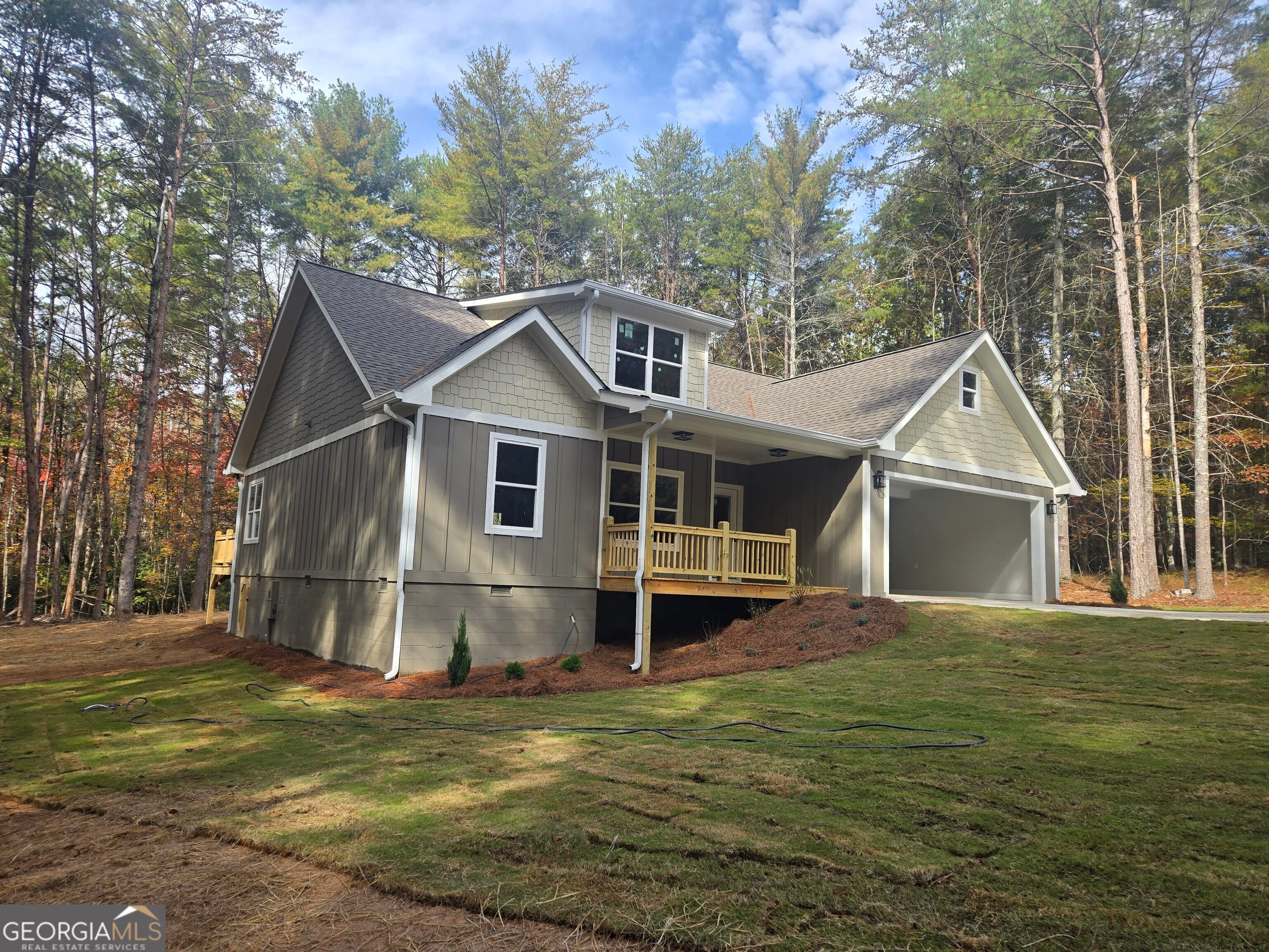 194 Creek Hollow LN