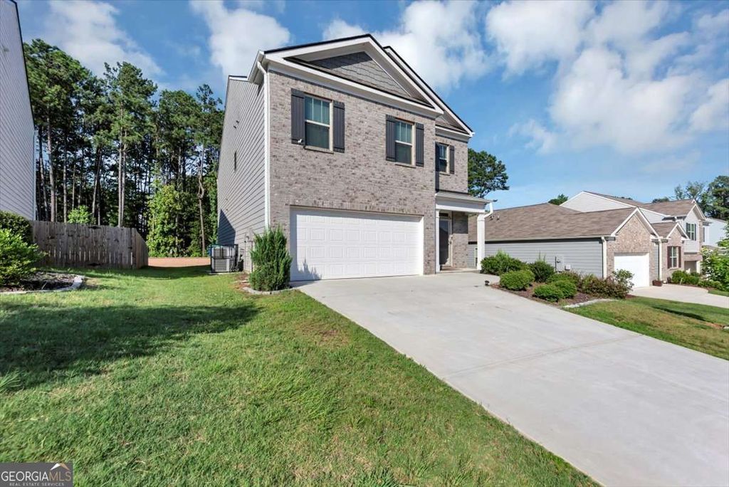 Photo of 3737 MAKEOVER Court, Atlanta, GA 30349 (MLS # 10682887)
