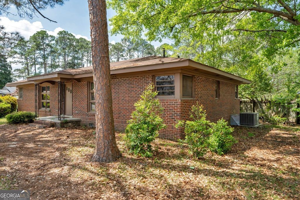 Photo of 804 Fleming Rd, Cordele, GA 31015 (MLS # 10805088)