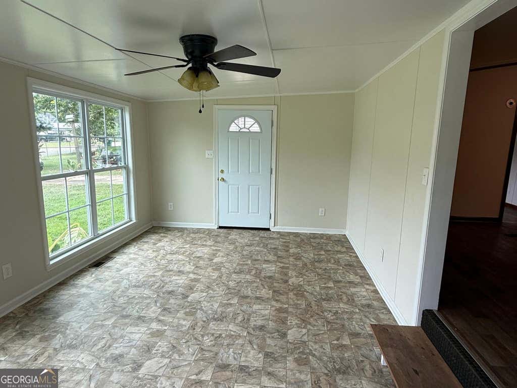 Photo of 6 Skyland Drive W, Locust Grove, GA 30248 (MLS # 10810680)