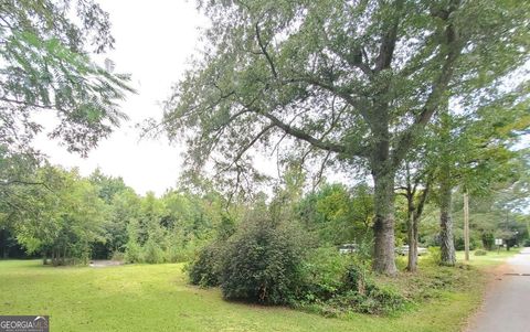 168 Peach ST Haddock GA 31033