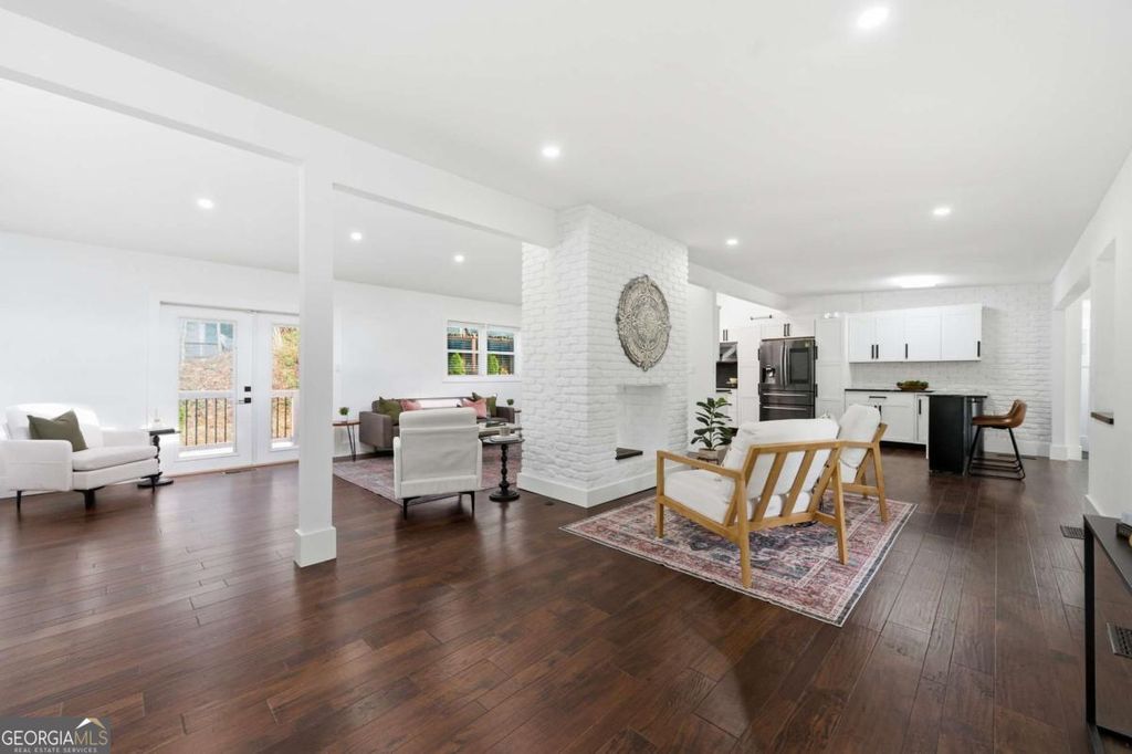 Photo of 951 Reed Road, Smyrna, GA 30082 (MLS # 10669610)