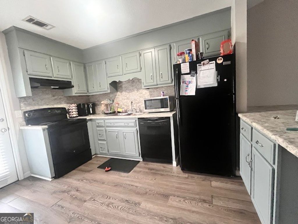 Photo of 140 Lanier Dr #30, Statesboro, GA 30458 (MLS # 10720281)