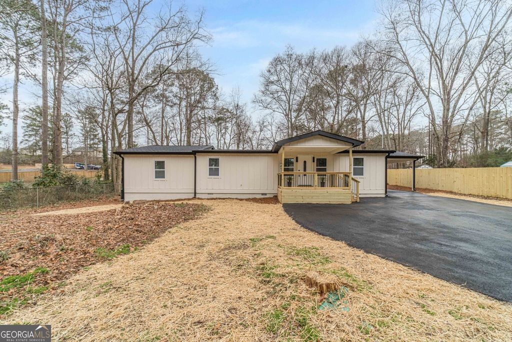Photo of 3617 Bob White Lane, Loganville, GA 30052 (MLS # 10673021)