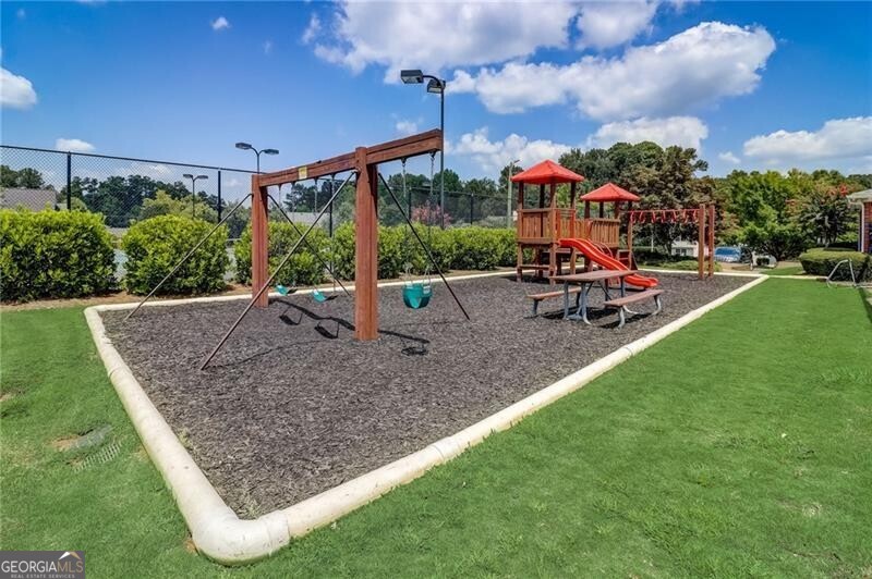 Acworth, Georgia 30101, United States, 4 Bedrooms Bedrooms, ,3 BathroomsBathrooms,Residential,Active,10252