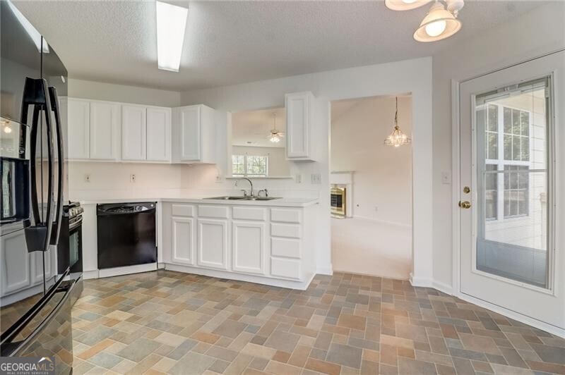 Acworth, Georgia 30101, United States, 4 Bedrooms Bedrooms, ,3 BathroomsBathrooms,Residential,Active,10252