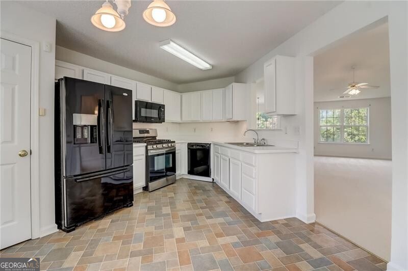 Acworth, Georgia 30101, United States, 4 Bedrooms Bedrooms, ,3 BathroomsBathrooms,Residential,Active,10252