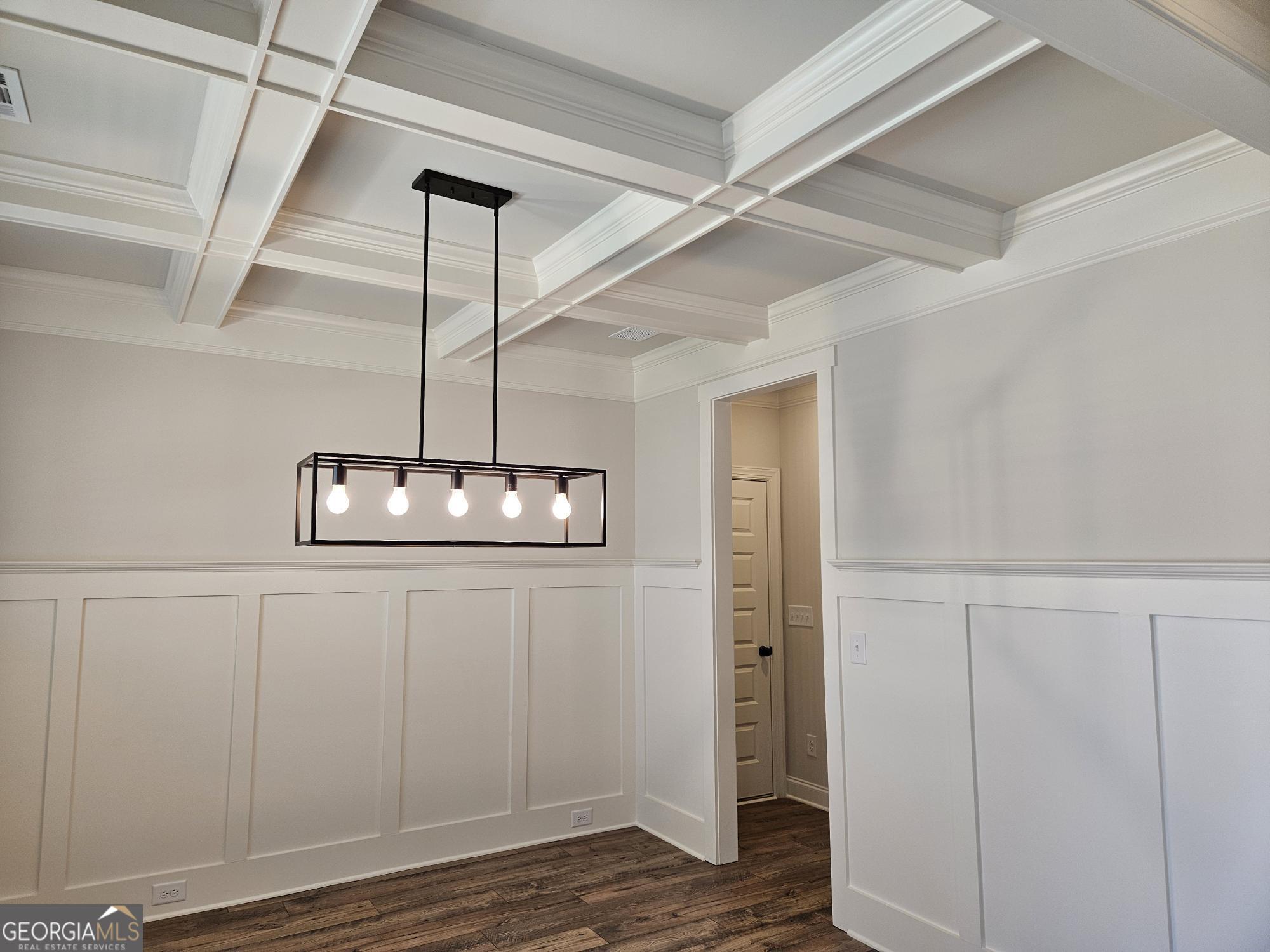 448 Banff DR