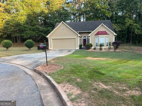Photo of 7016 Hollow Oak Court, Rex, GA 30273 (MLS # 10632602)