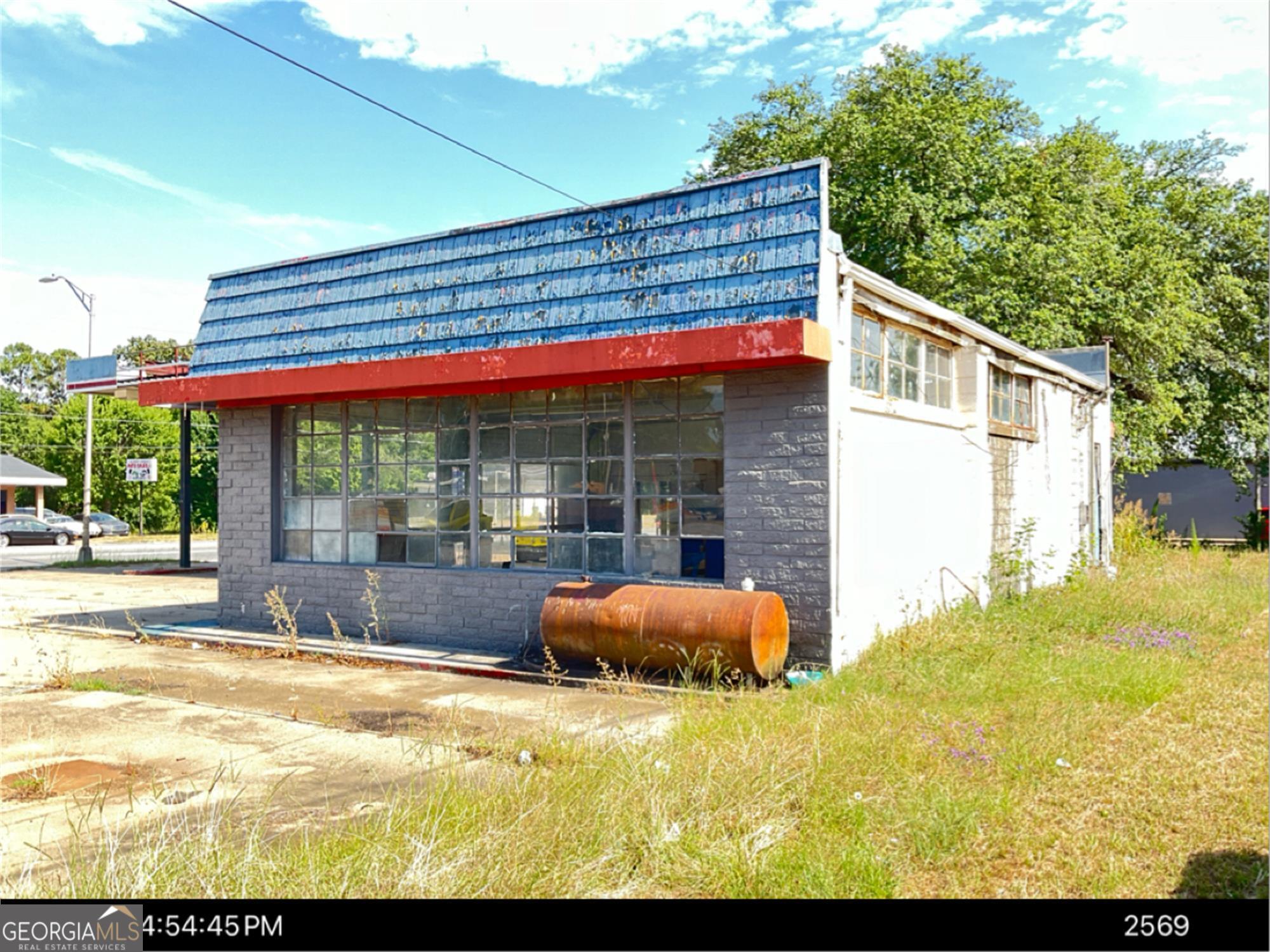 1201 N Slappey BLVD