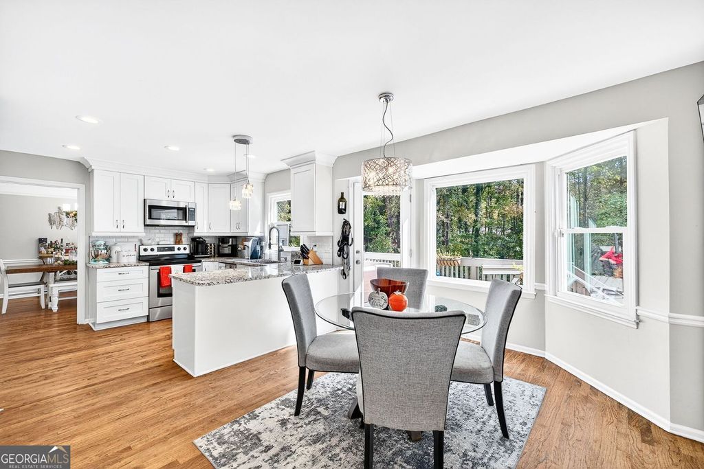 Photo of 10905 Shallowford Road, Roswell, GA 30075 (MLS # 10666148)