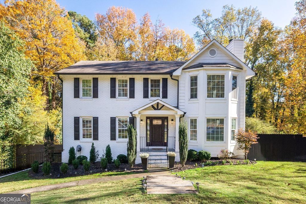 Photo of 10905 Shallowford Road, Roswell, GA 30075 (MLS # 10666148)