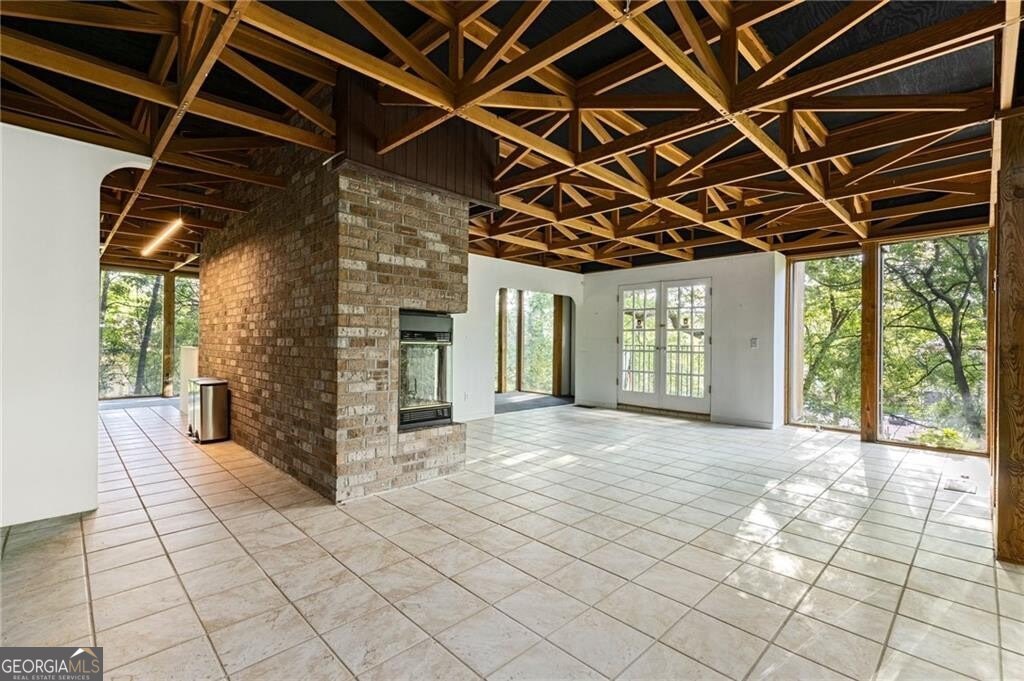930 Charles Allen DR NE
