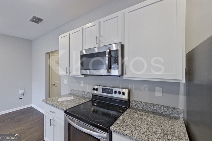 OLD GILLIAM CROSSING TOWNHOMES - Residential Lease