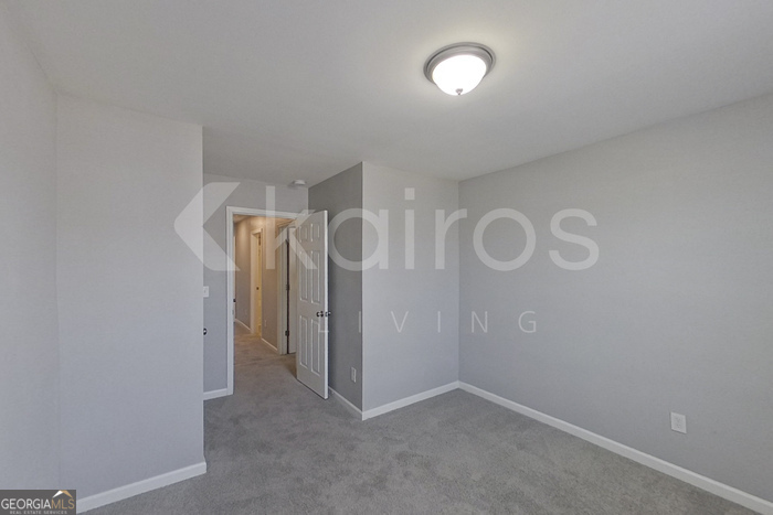 OLD GILLIAM CROSSING TOWNHOMES - Residential Lease