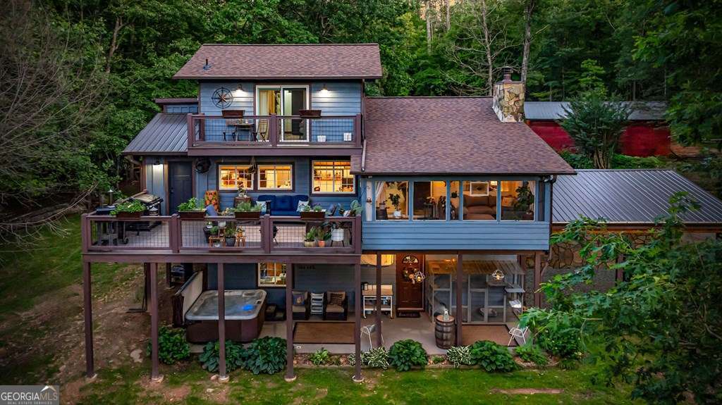 390 Sunnybrook RD