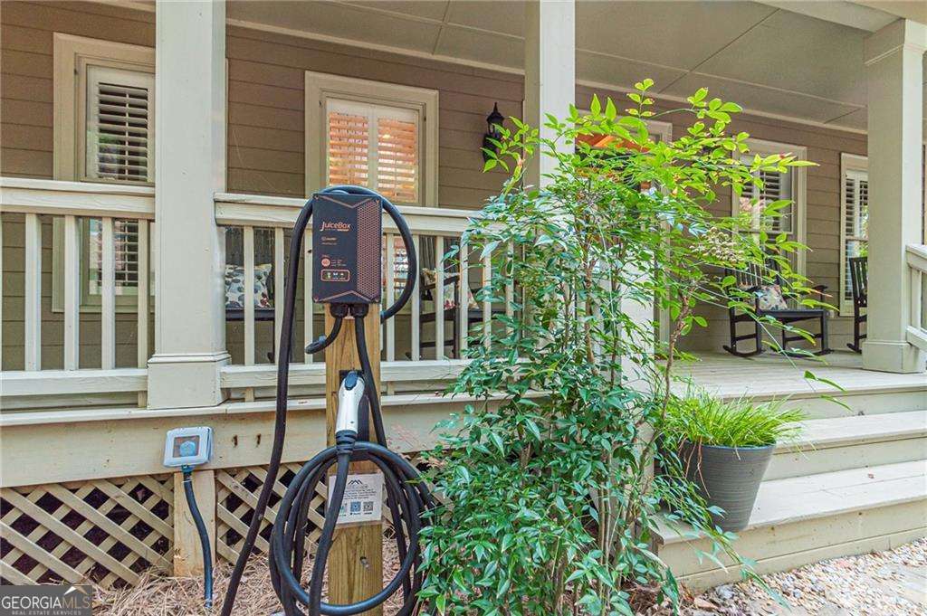 281 Highland TRL