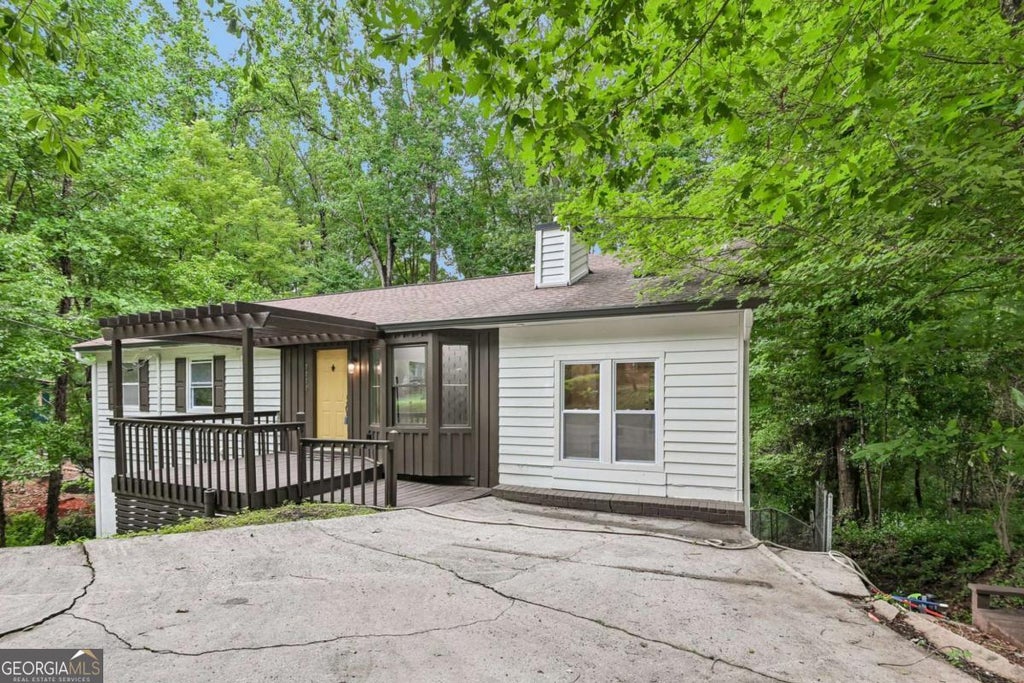 Photo of 2272 Vistamont Drive, Decatur, GA 30033 (MLS # 10791323)