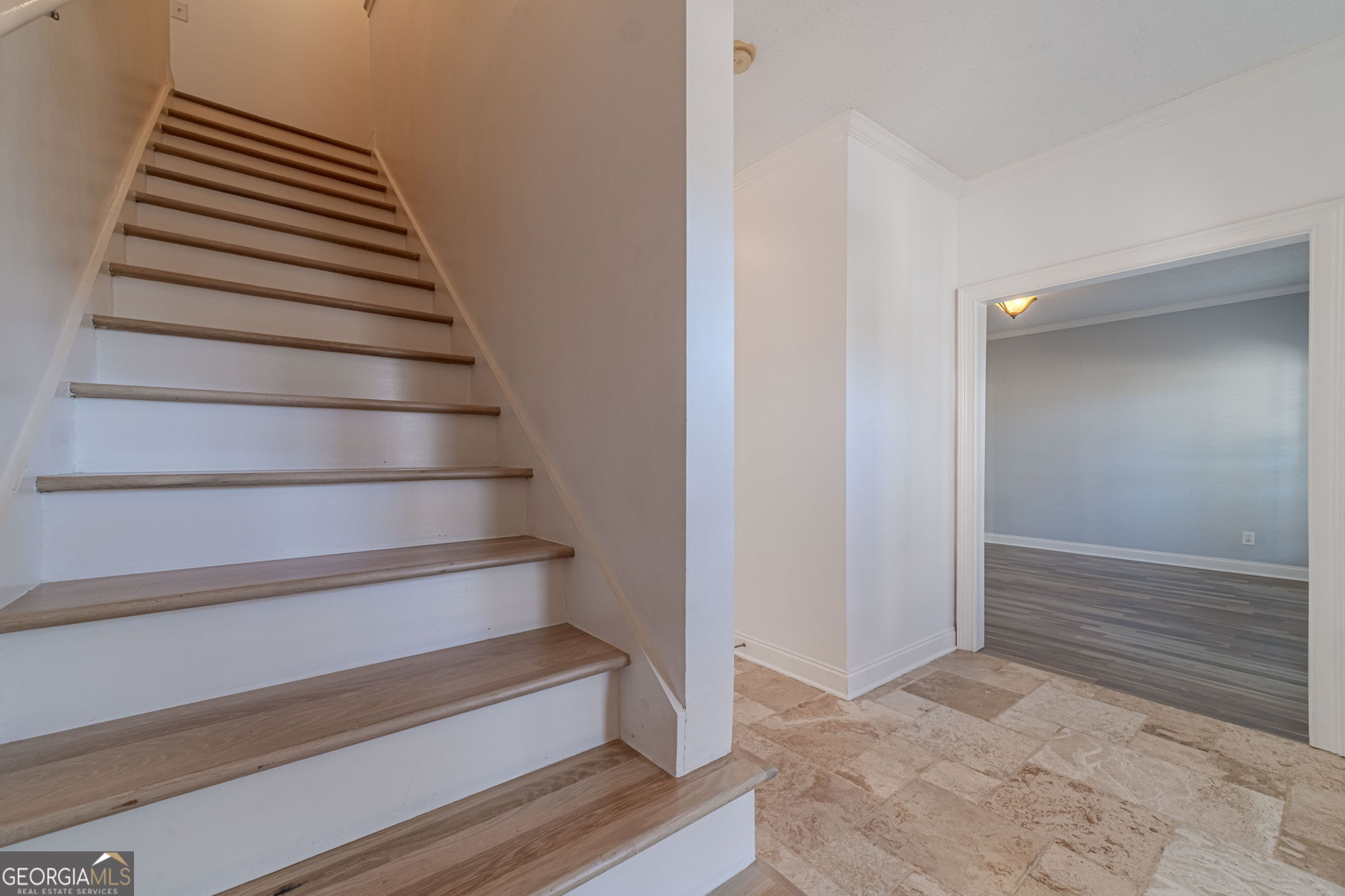 1530 Blakewood TRL