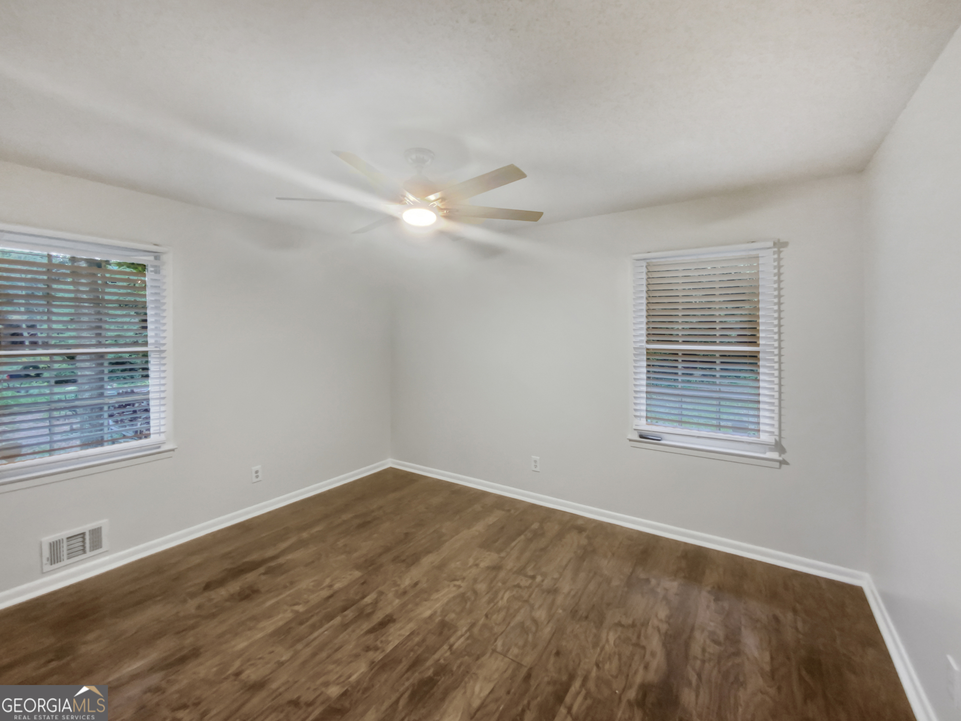 Dogwood Park - Residential