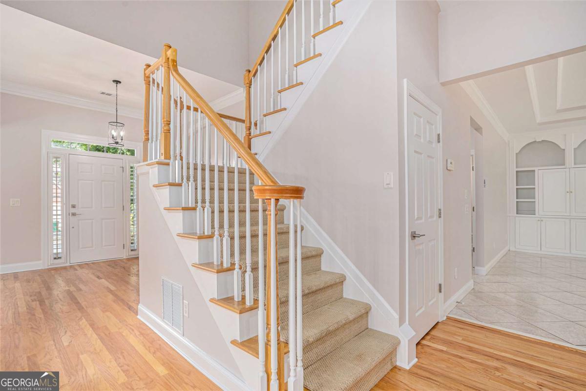 5003 Village Terrace DR