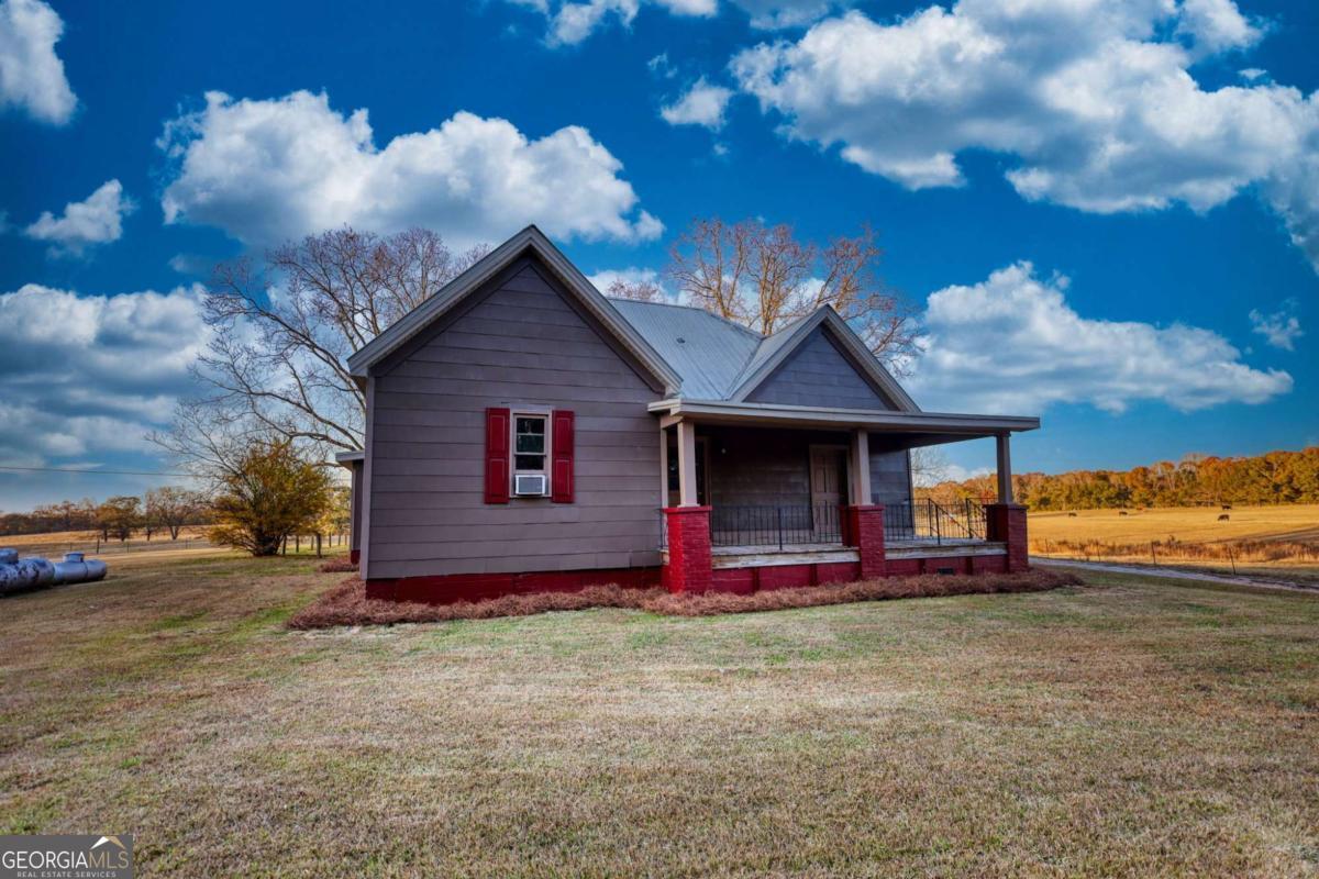 3195 Highway 213