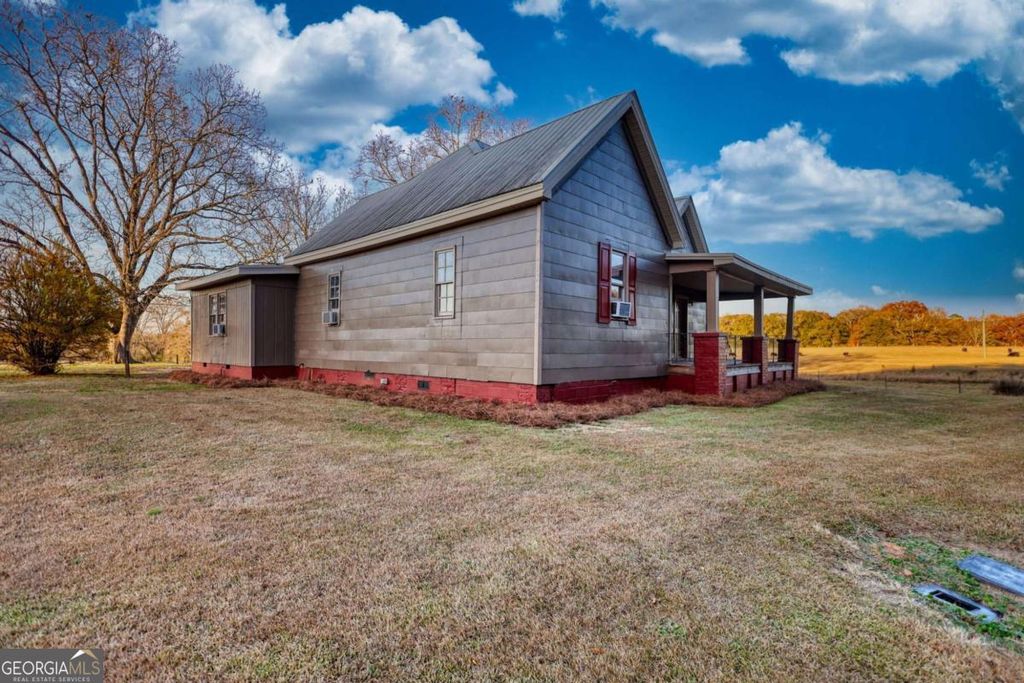 Photo of 3195 Highway 213, Mansfield, GA 30055 (MLS # 10721921)