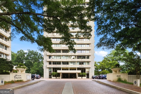 Photo of 2575 Peachtree Rd Ne 2E, Atlanta, GA 30305 (MLS # 10822869)