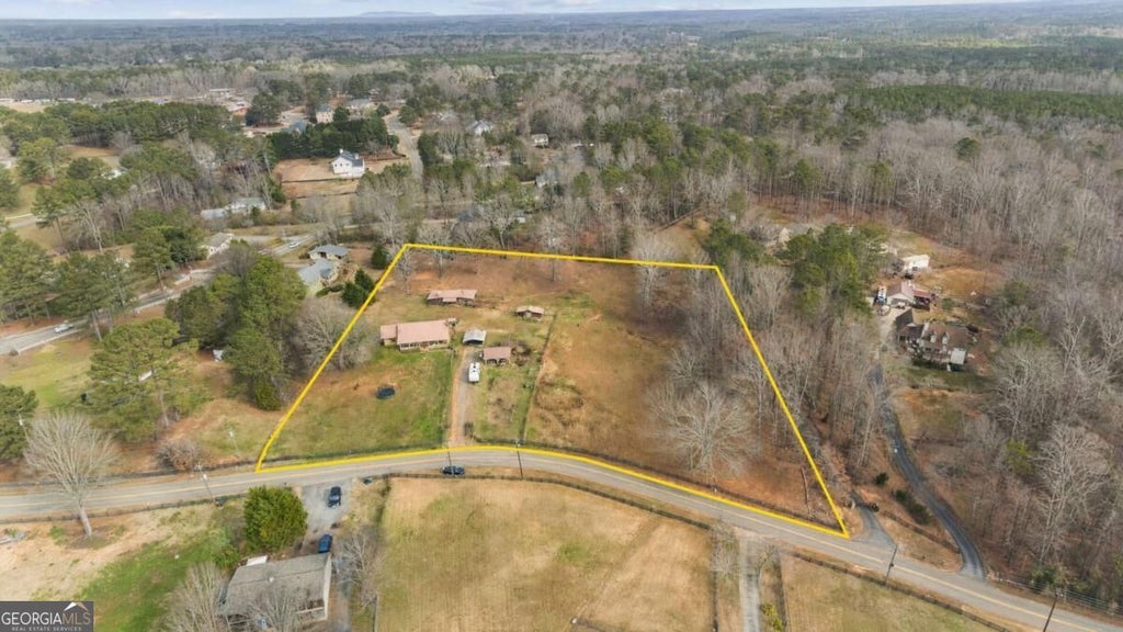 Photo of 7580 Bates Drive, Alpharetta, GA 30004 (MLS # 10867378)
